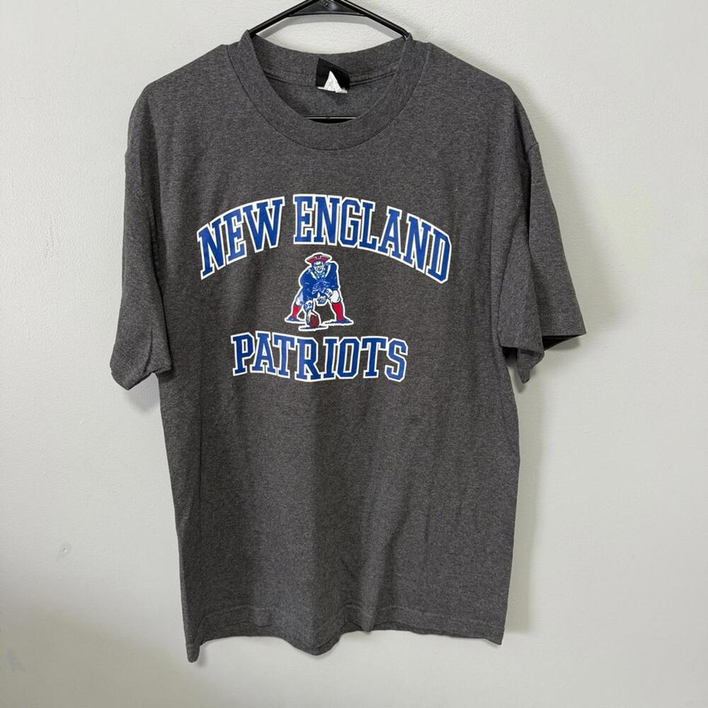 New England Patriots NFL Gray T-Shirt men’s size Large